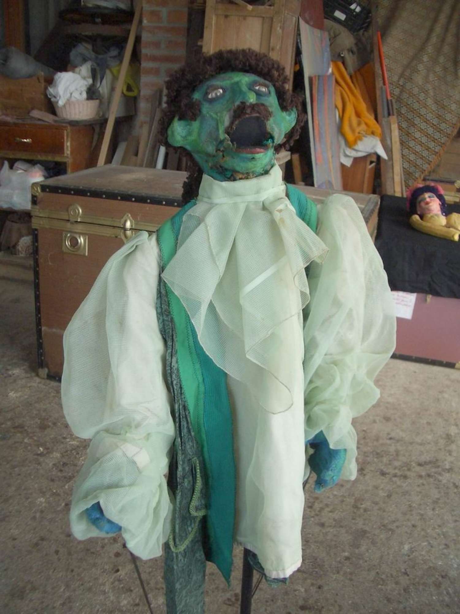 Personaggio 3 prima del restauro_lirica, Barbiere di Siviglia